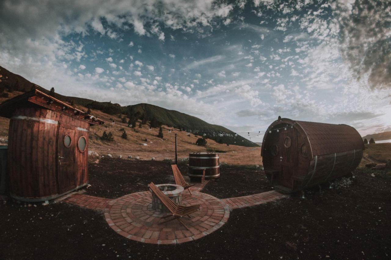Barrel Land Blidinje - Drvena Bacva Za Spavanje Campingplatz